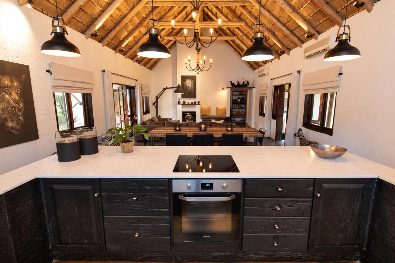 Kingly Bush Villa Палаборва Екстериор снимка
