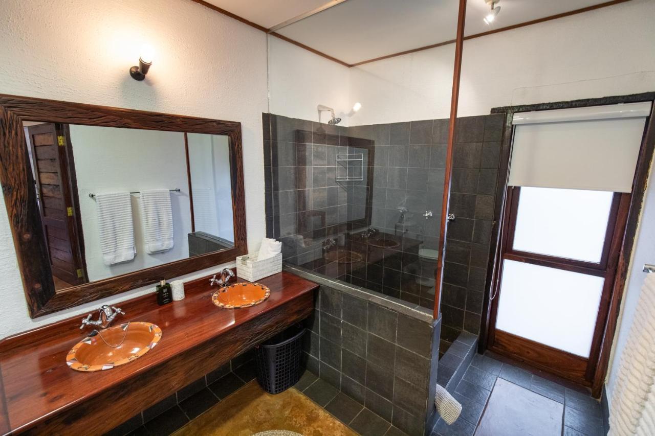 Kingly Bush Villa Палаборва Екстериор снимка