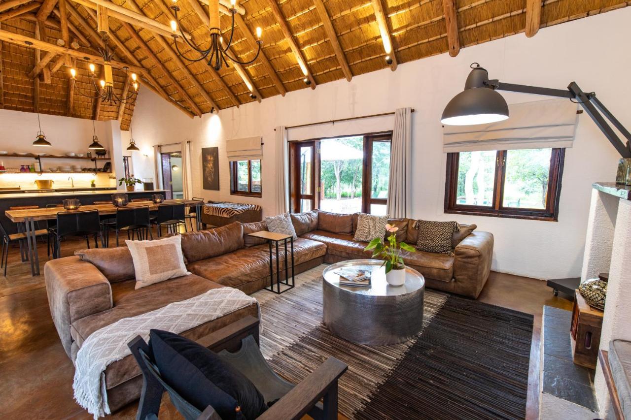 Kingly Bush Villa Палаборва Екстериор снимка