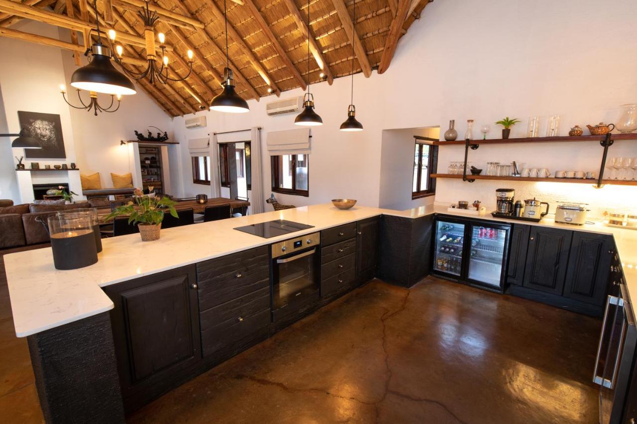 Kingly Bush Villa Палаборва Екстериор снимка